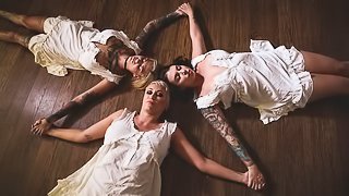 Awesome FFFM with Bonnie Rotten, Ivy Lebelle and Ryan Keely